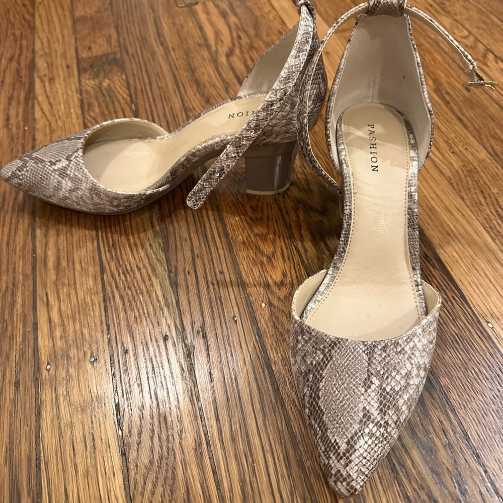 Pashion D'Orsay Convertible pumps